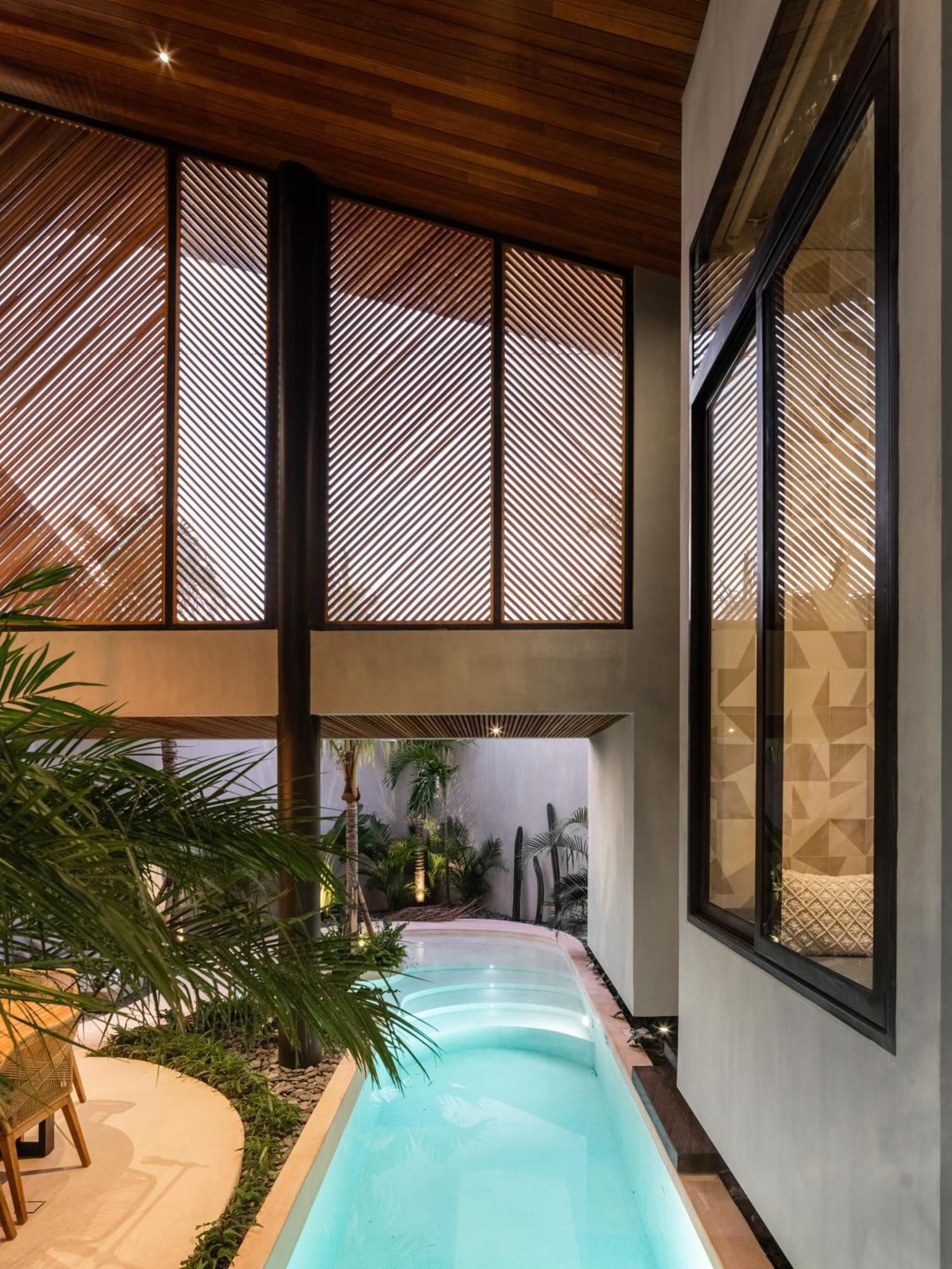 Villa Feh Bali By House Of Winds - Neo Tropical Eden Near Canggu Kerobokan  Exterior photo